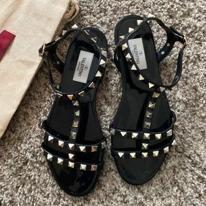 Valentino Rockstud rubber sandals 36
